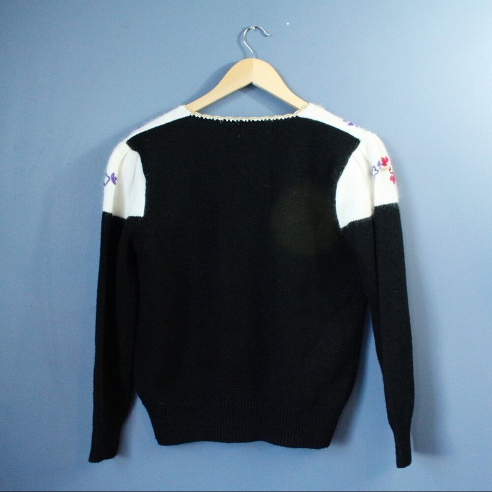 Vintage 80s Beaded Angora Sweater | Floral Wrap Knit | Appliqué Holiday| Size M - Picture 7 of 8